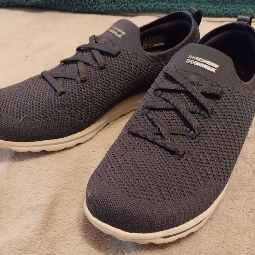 Skechers GOwalk Navy Knit Slip-On Sneakers Size 9 WIDE - Picture 9 of 9